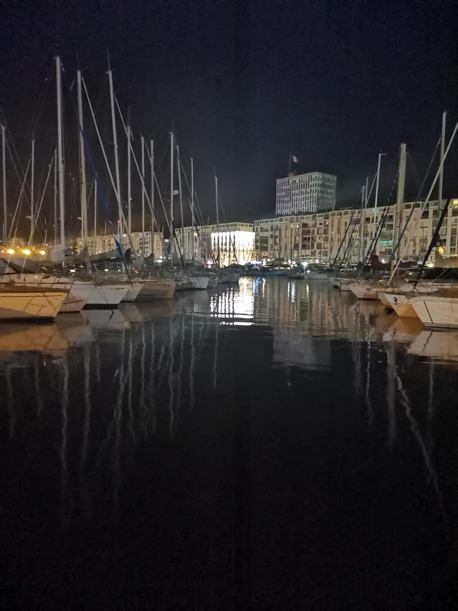 Апартаменти Marina Dream Тулон Екстер'єр фото